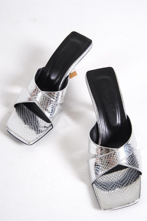 Yara silver, srebrne zenske sandale sa ukrstenim remenom, potpetica 5.5cm